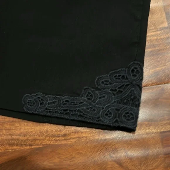 Christopher & Banks black skort size 8 - Picture 3 of 5